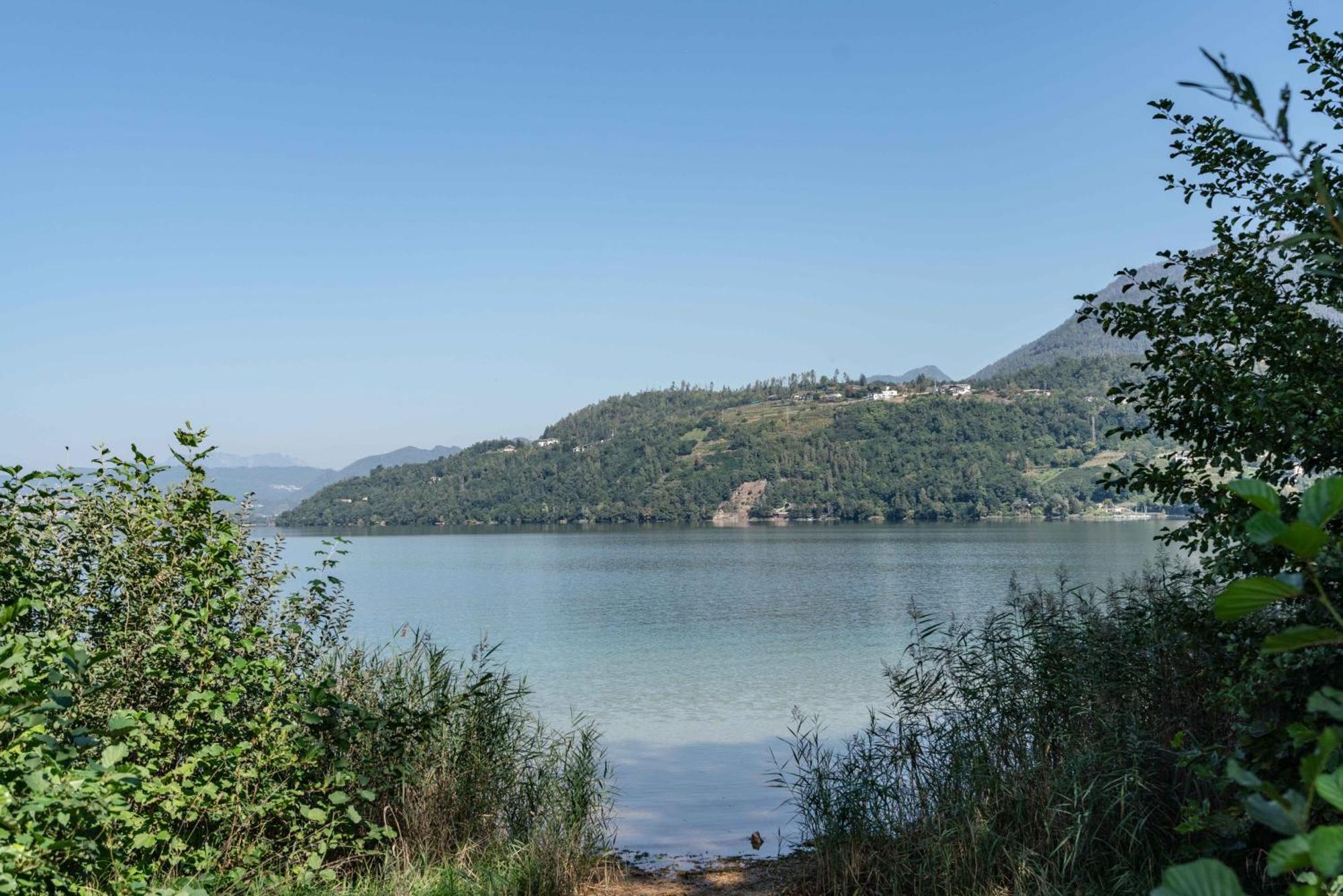 La Gemma Sul Lago Calceranica al Lago Extérieur photo